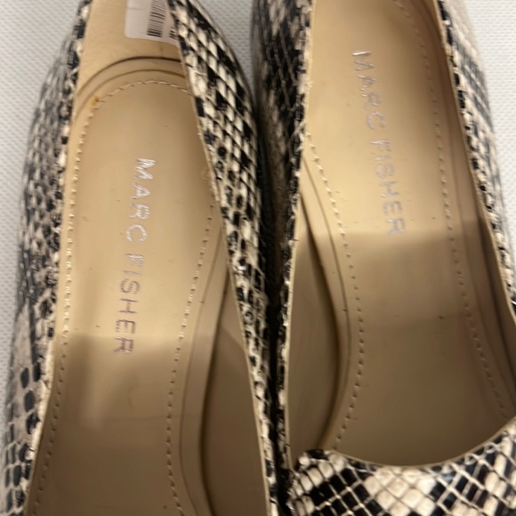 NEW Marc Fisher Feud Loafer black animal snake pointed toe shoes penny flats - Picture 4 of 8